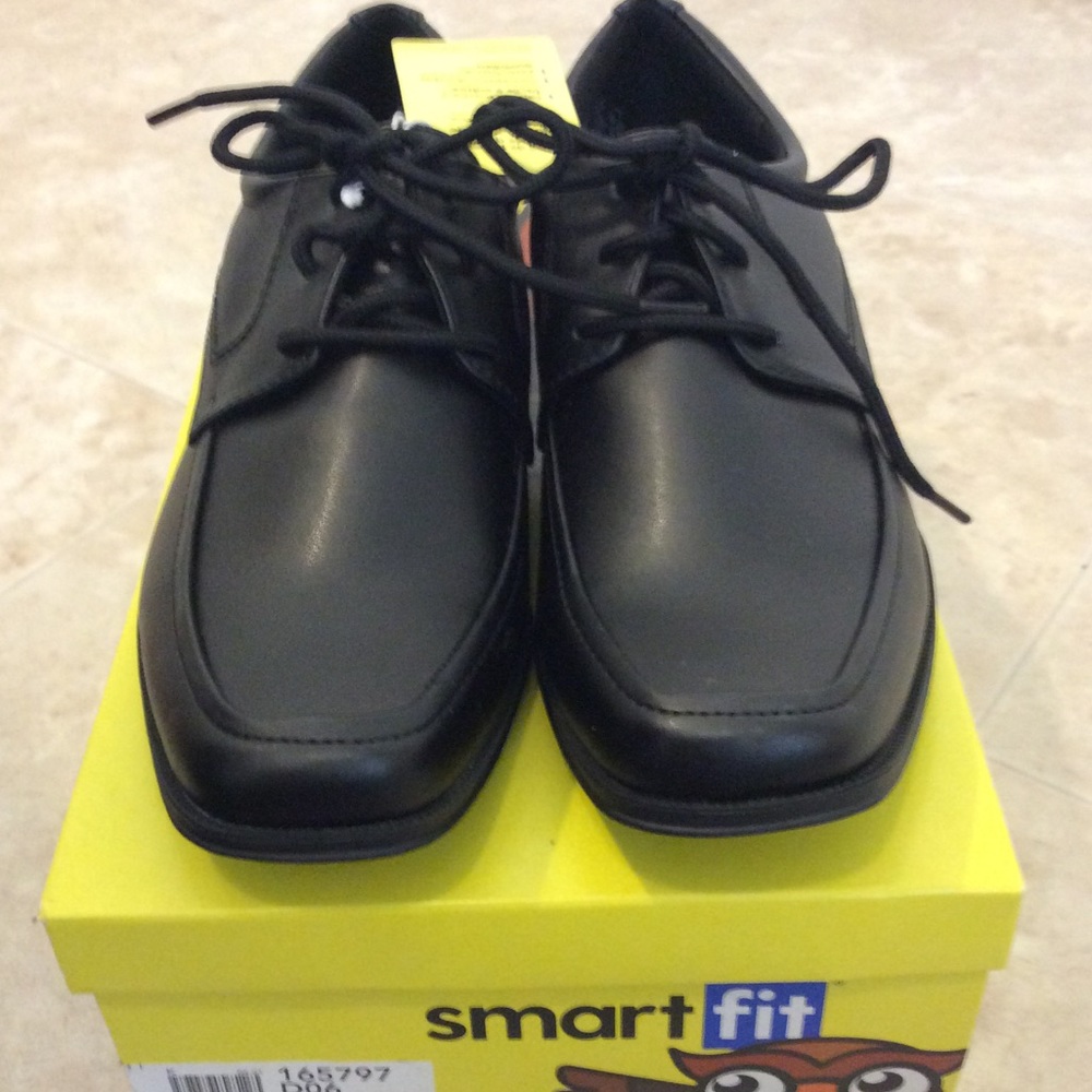Youth black dress shoes